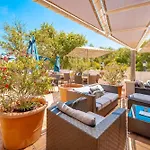 Pierre & Les Restanques Du Golfe De Saint-tropez 3* غريمو