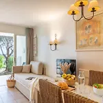 Aparthotel Pierre & Les Restanques Du Golfe De Saint-tropez Grimaud