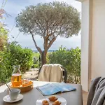 Pierre & Les Restanques Du Golfe De Saint-tropez Apart-hotel Grimaud