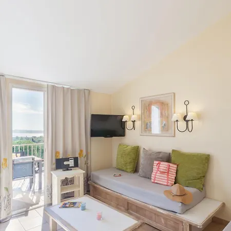 Pierre & Les Restanques Du Golfe De Saint-tropez 3* Grimaud