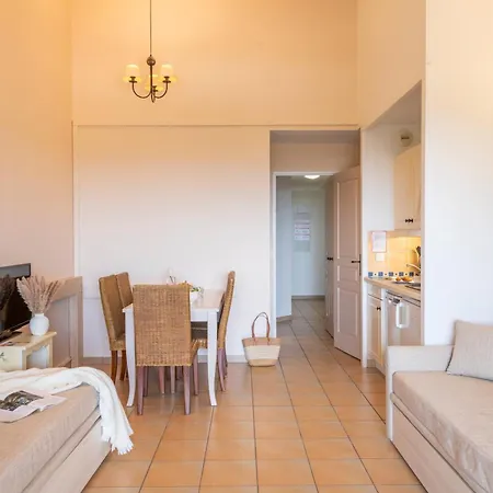 Pierre & Les Restanques Du Golfe De Saint-tropez 3*