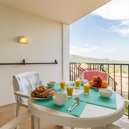 Résidence Pierre&vacances Les Restanques Du Golfe De Saint-tropez 3* Grimaud