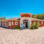 Pierre & Les Restanques Du Golfe De Saint-tropez