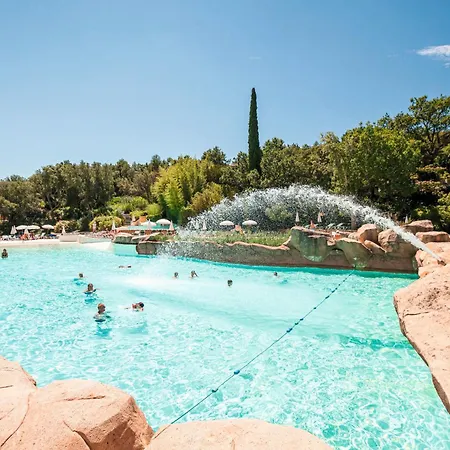 Pierre & Les Restanques Du Golfe De Saint-tropez Hotel apartamentowy 4*