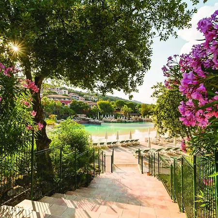 Pierre & Les Restanques Du Golfe De Saint-tropez グリモー