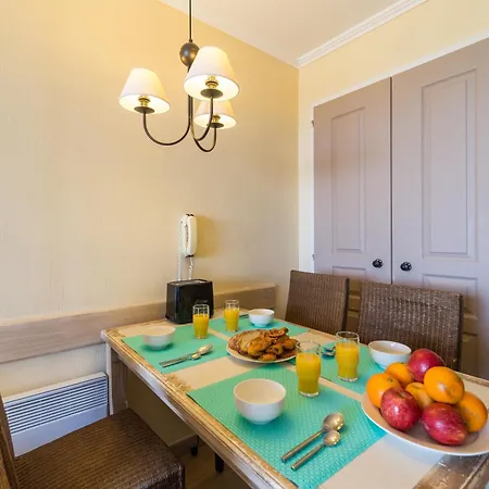 Pierre & Les Restanques Du Golfe De Saint-tropez