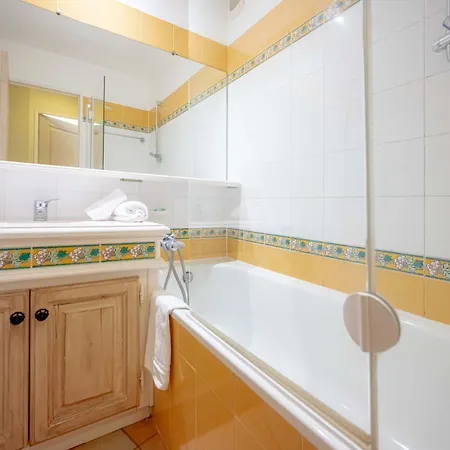 Pierre & Les Restanques Du Golfe De Saint-tropez Apartmanhotel Grimaud