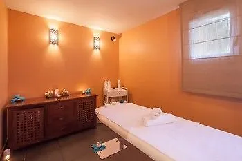 Hotel apartamentowy Pierre & Les Restanques Du Golfe De Saint-tropez 4*