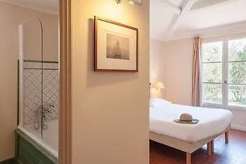 Апарт-отель Pierre & Les Restanques Du Golfe De Saint-tropez 4*