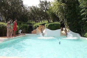 Hotel apartamentowy Pierre & Les Restanques Du Golfe De Saint-tropez 4*