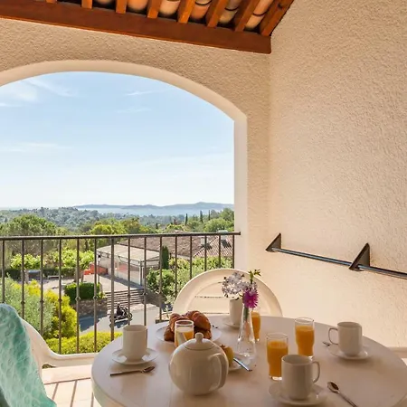 Pierre & Les Restanques Du Golfe De Saint-tropez Hotel apartamentowy 4*