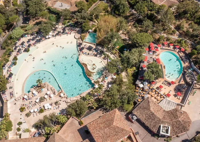 Pierre & Les Restanques Du Golfe De Saint-tropez Aparthotel