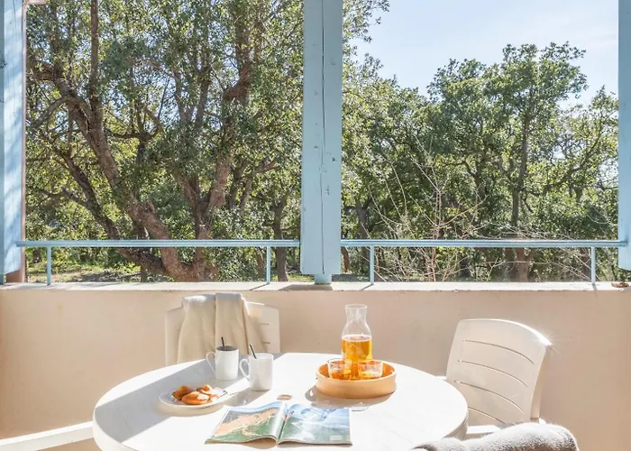 Pierre & Les Restanques Du Golfe De Saint-tropez