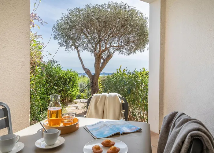Pierre & Les Restanques Du Golfe De Saint-tropez Apartmanhotel Grimaud