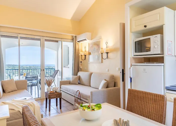 Apartmanhotel Pierre & Les Restanques Du Golfe De Saint-tropez