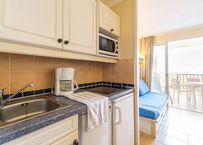 Pierre & Les Restanques Du Golfe De Saint-tropez